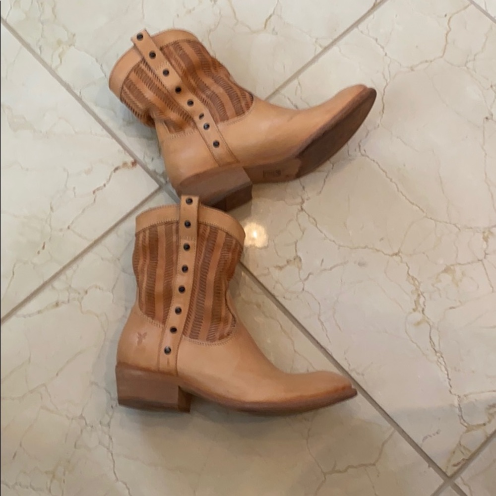 frye boots